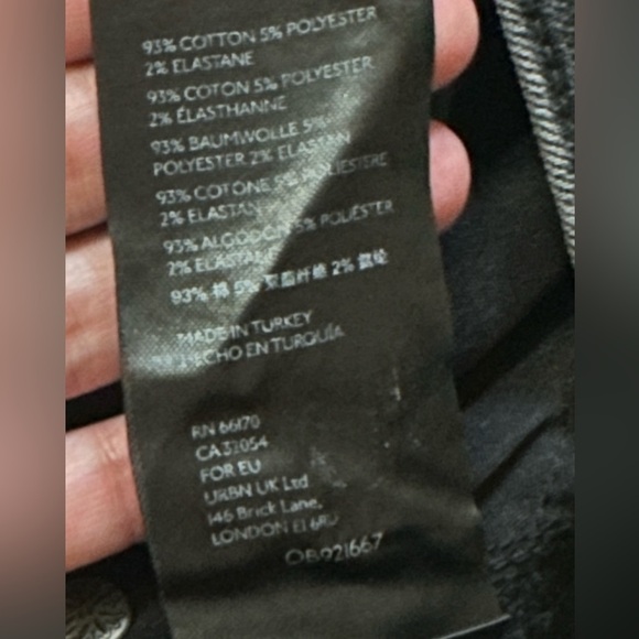 NWT Free People We the Free Raw Hem High-Rise Jegging Washed Black Denim Jeans - Picture 3 of 11